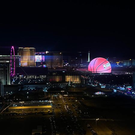 Balcony Suite Strip View Las Vegas Exterior foto